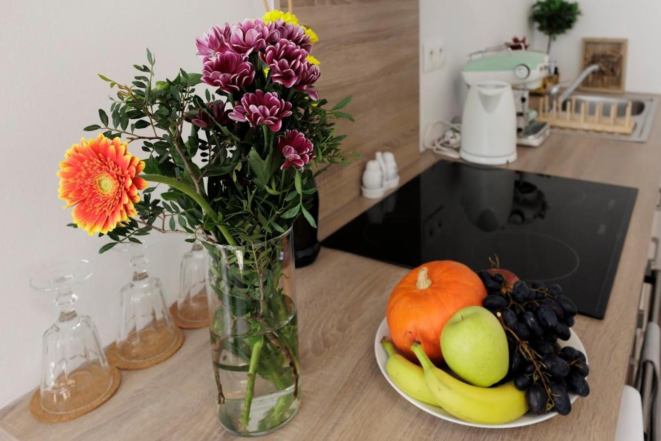 Boutique Flat In Old Town Apartment Братислава Екстериор снимка