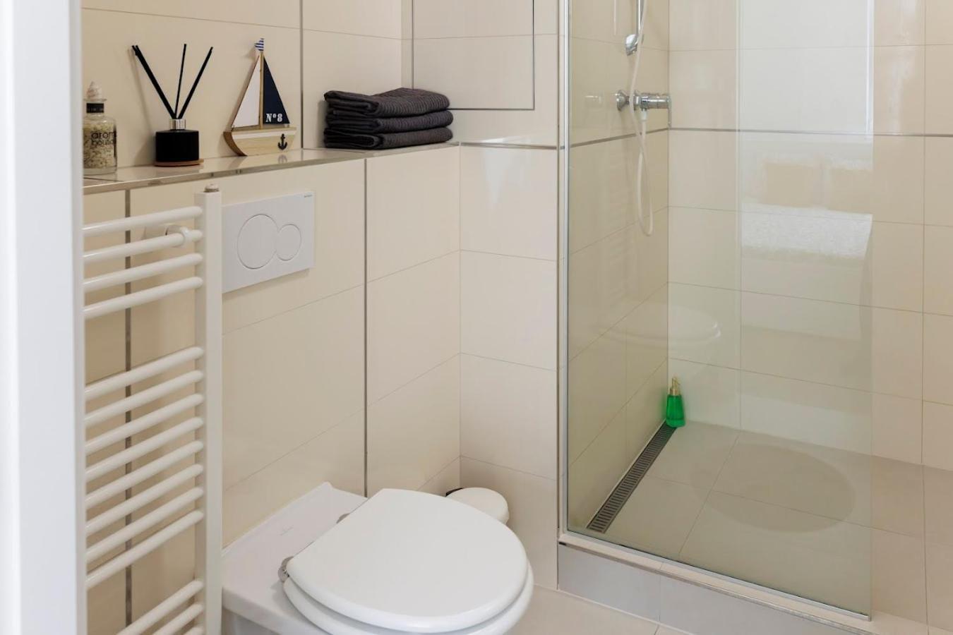 Boutique Flat In Old Town Apartment Братислава Екстериор снимка