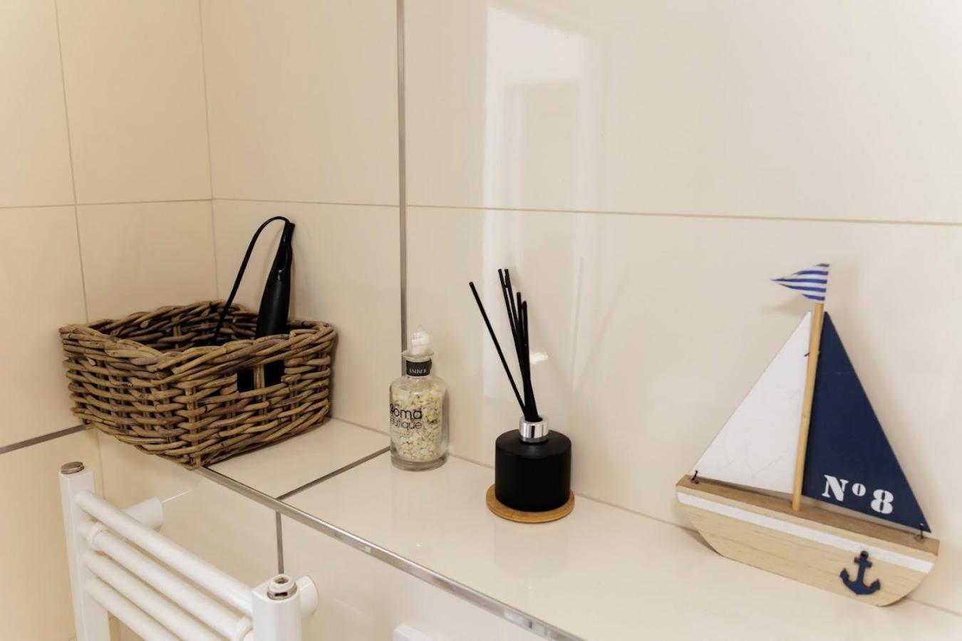 Boutique Flat In Old Town Apartment Братислава Екстериор снимка